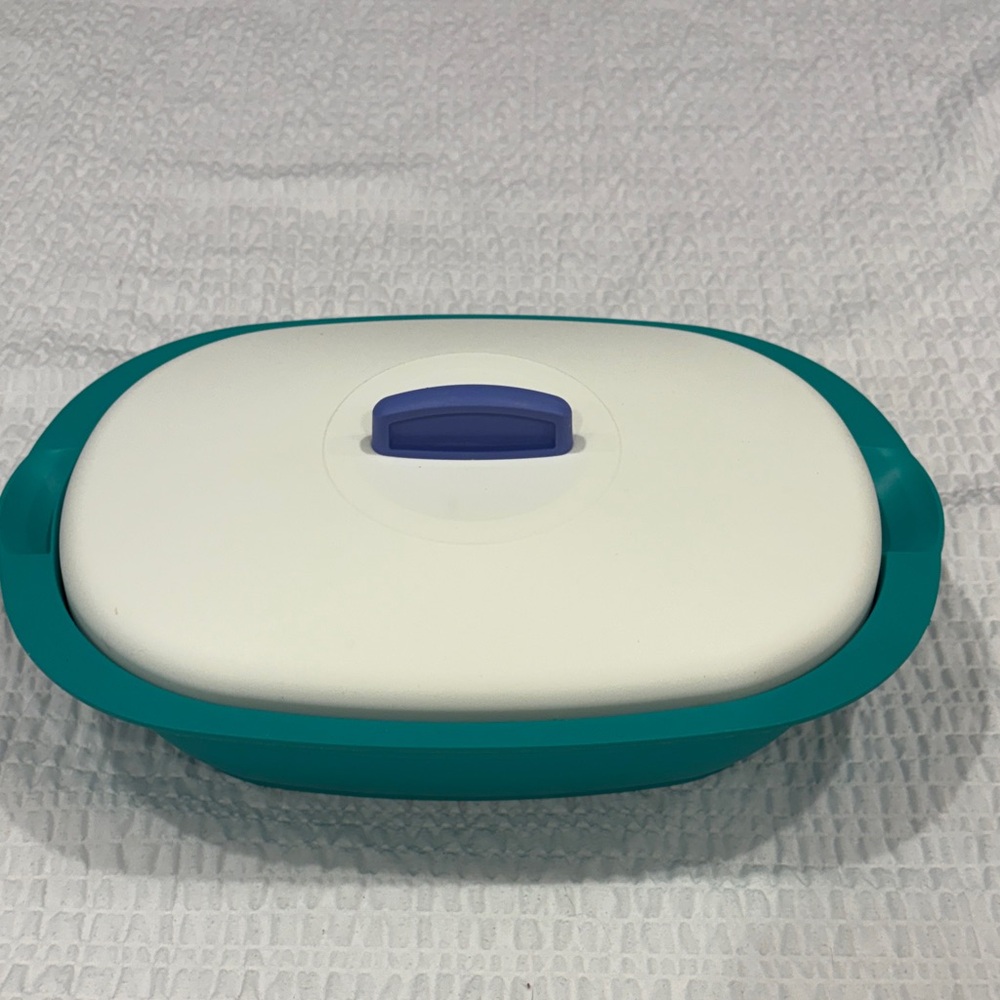 Tupperware Legacy Microwave Serving Dish 7 1/4 cups